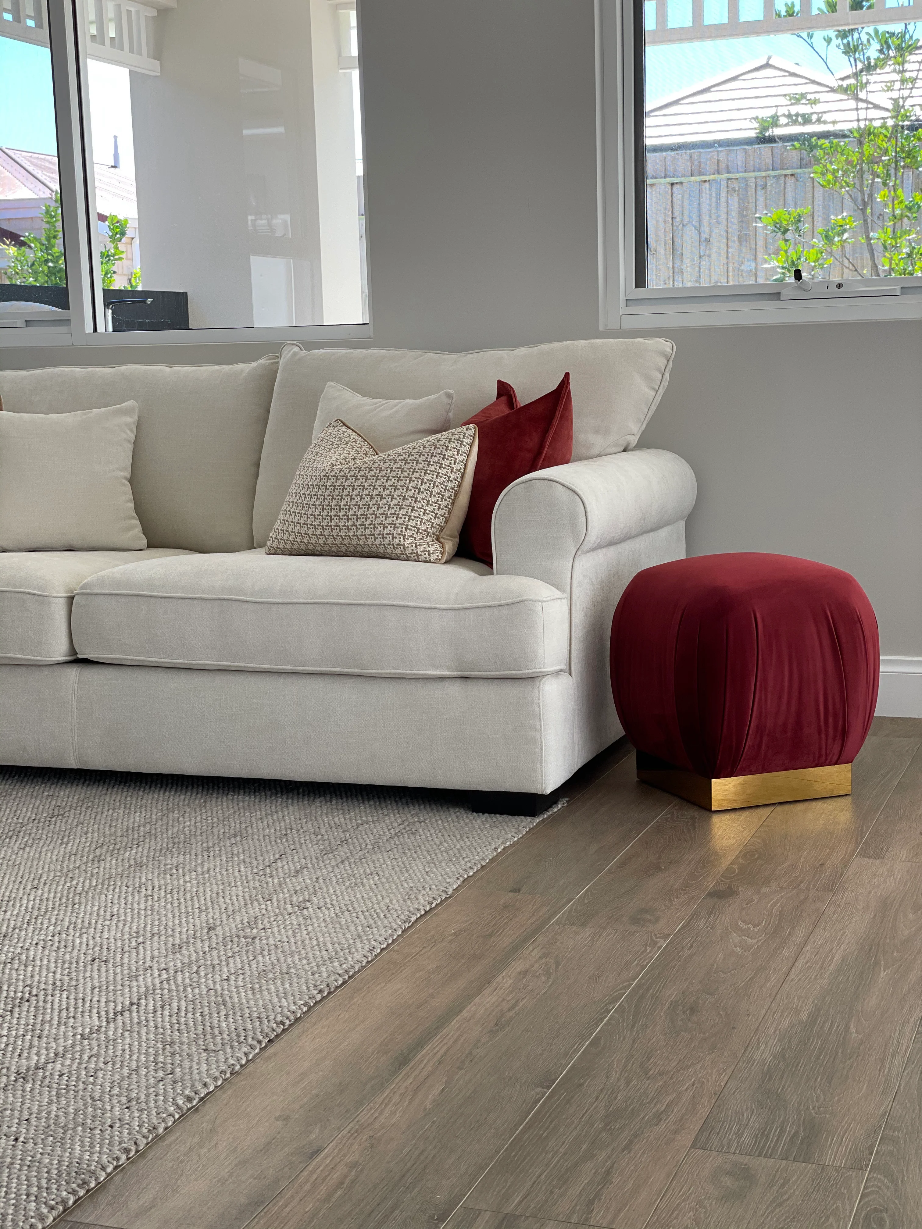 Avoca 4 Seater Sofa - Image 3
