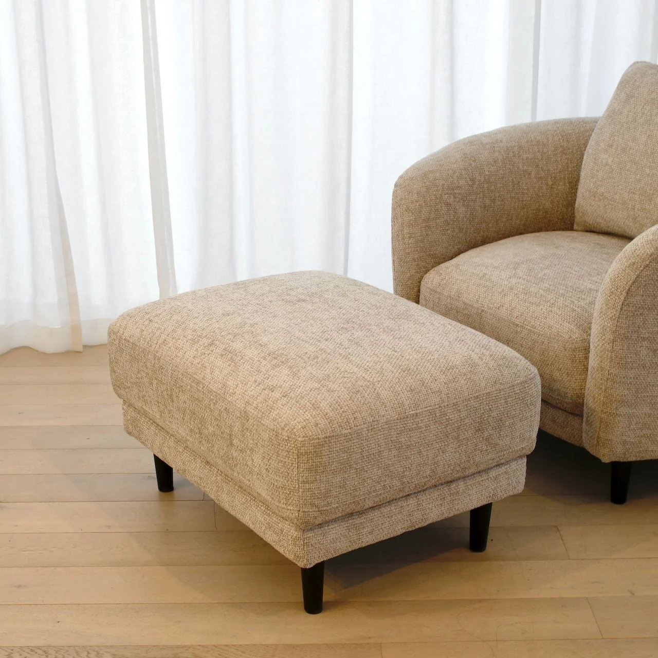 Blaire Ottoman - Champagne - Image 3