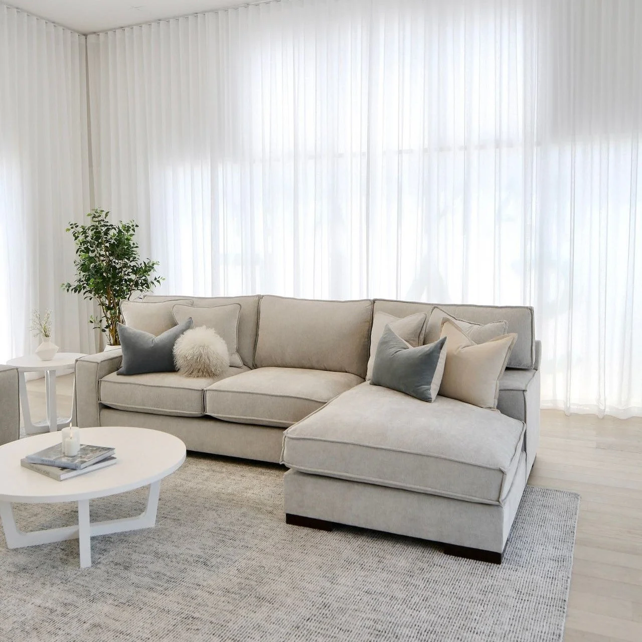 Brielle 4 Seater with Chaise - Light Grey