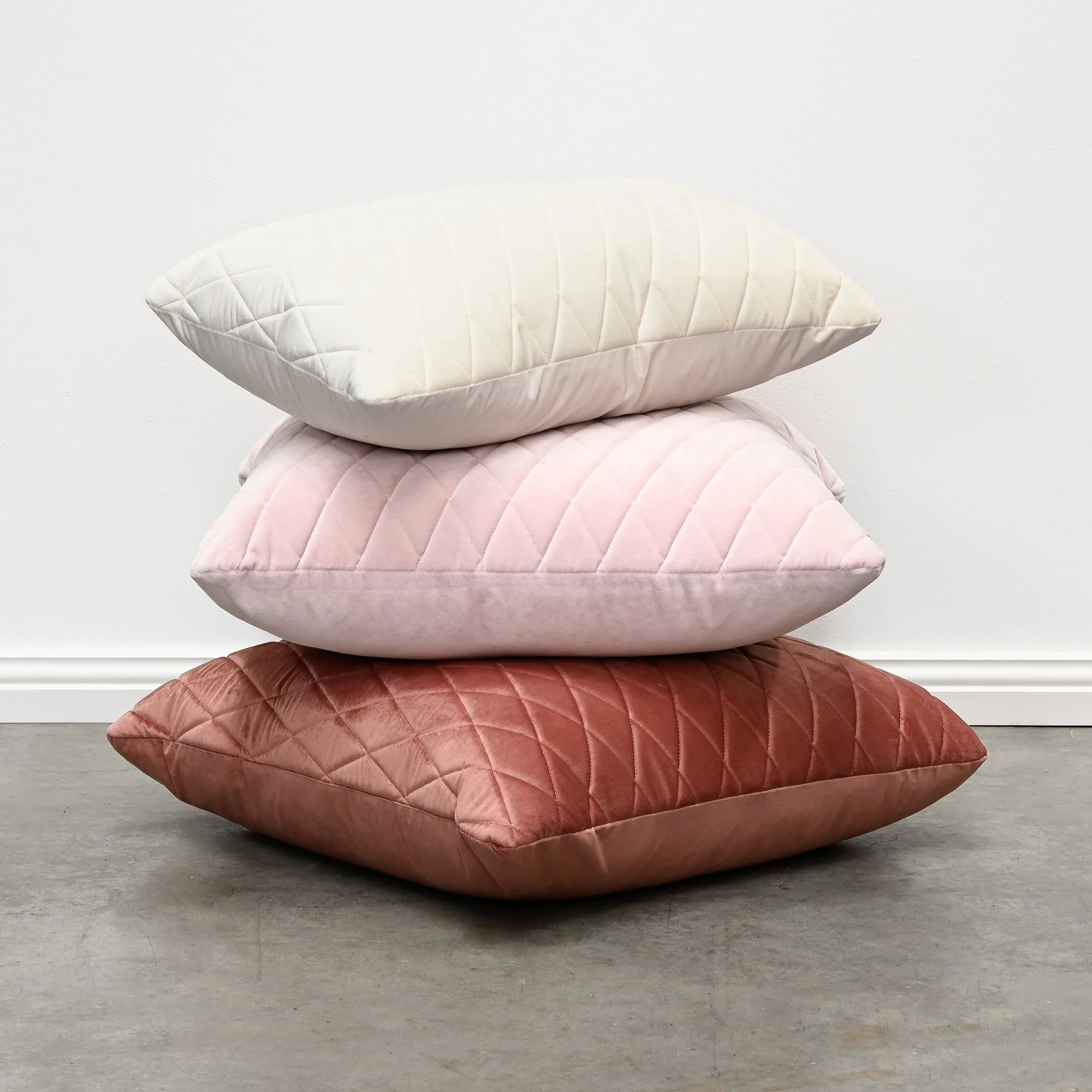 Coco Cushion - Pink - Image 4