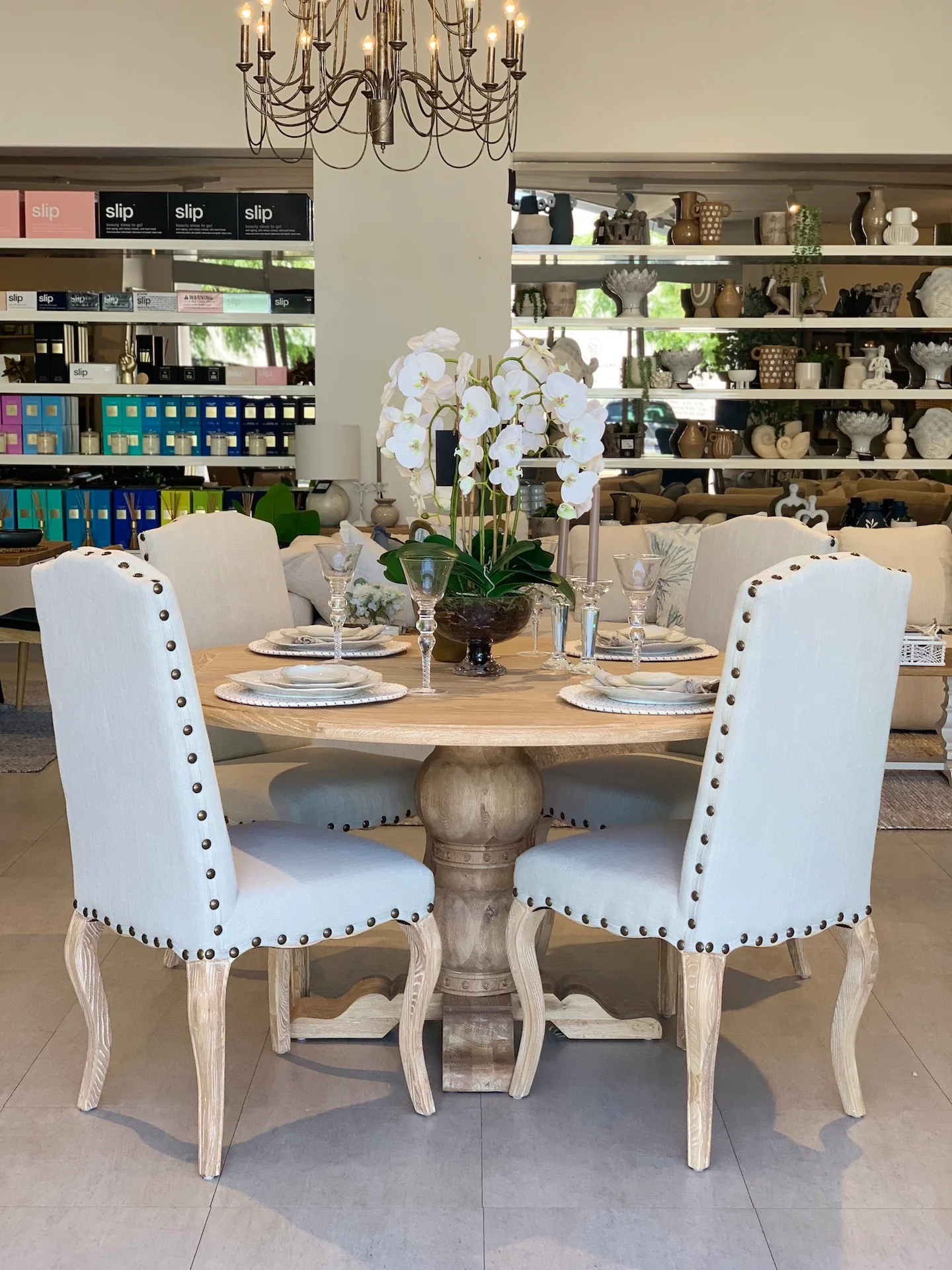 Corsica Dining Table - Image 3