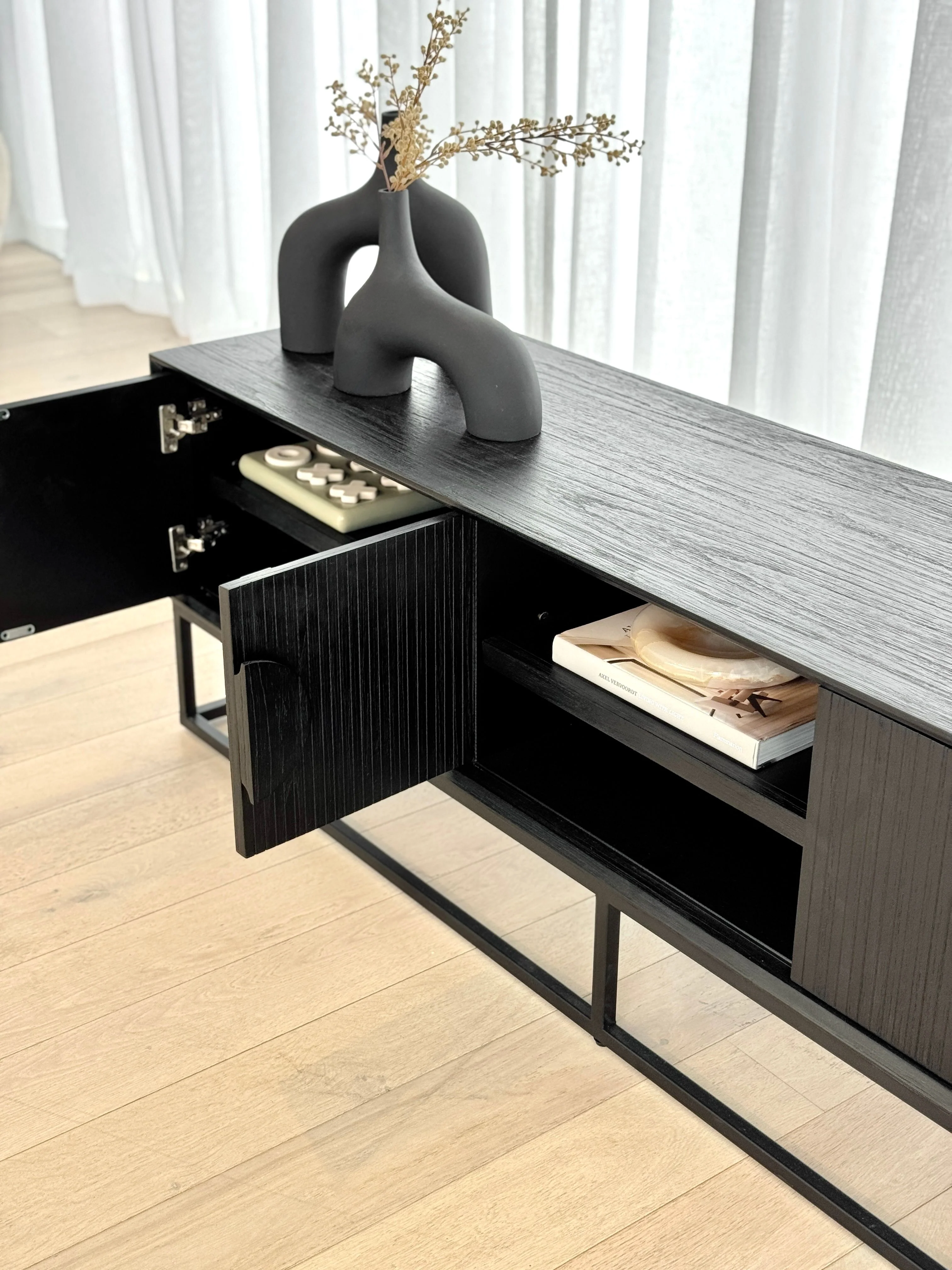 Edina 4 Door 2 Niche Entertainment Unit - Image 5