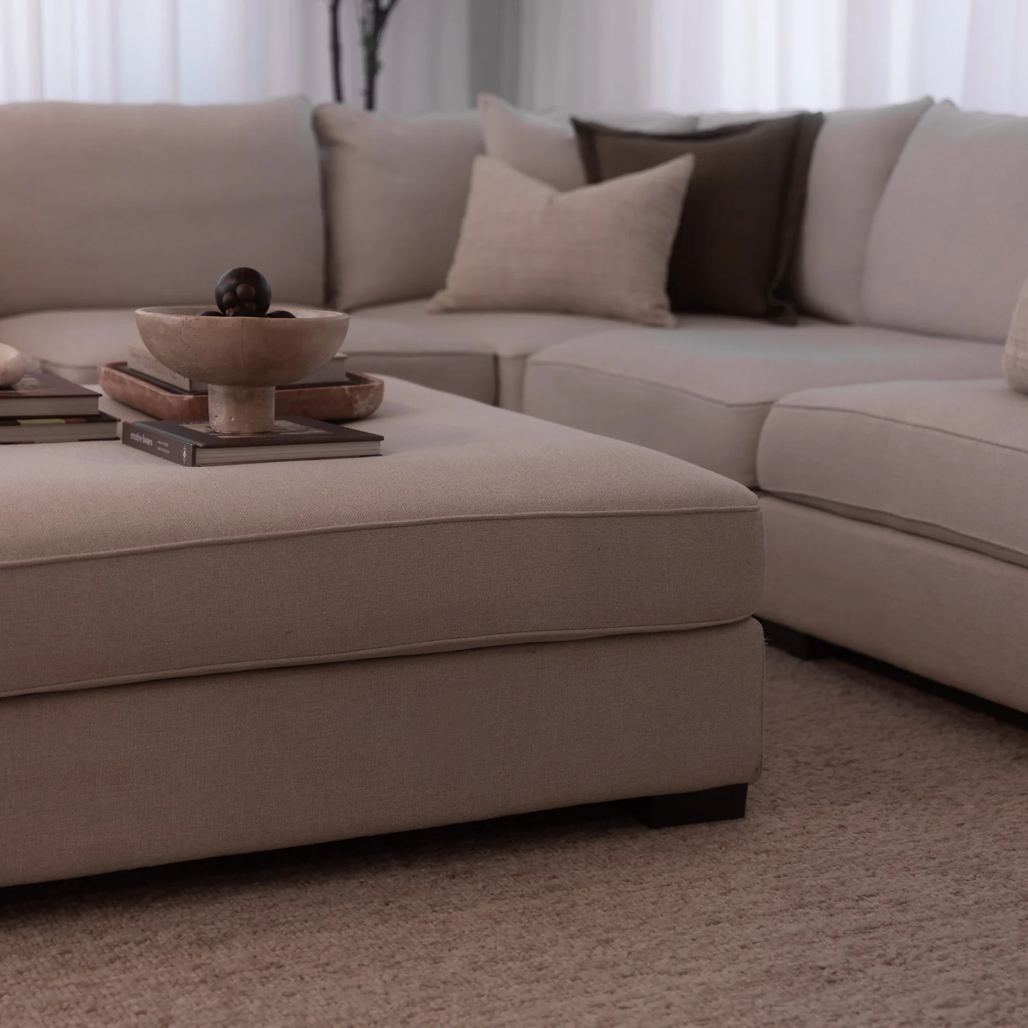 Hampton Ottoman - Image 3