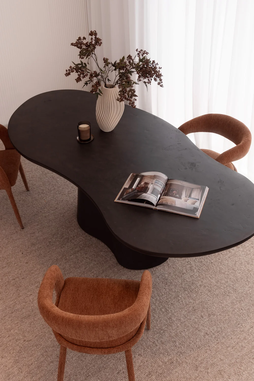 Iliad 2400 Dining Table - Black - Image 4