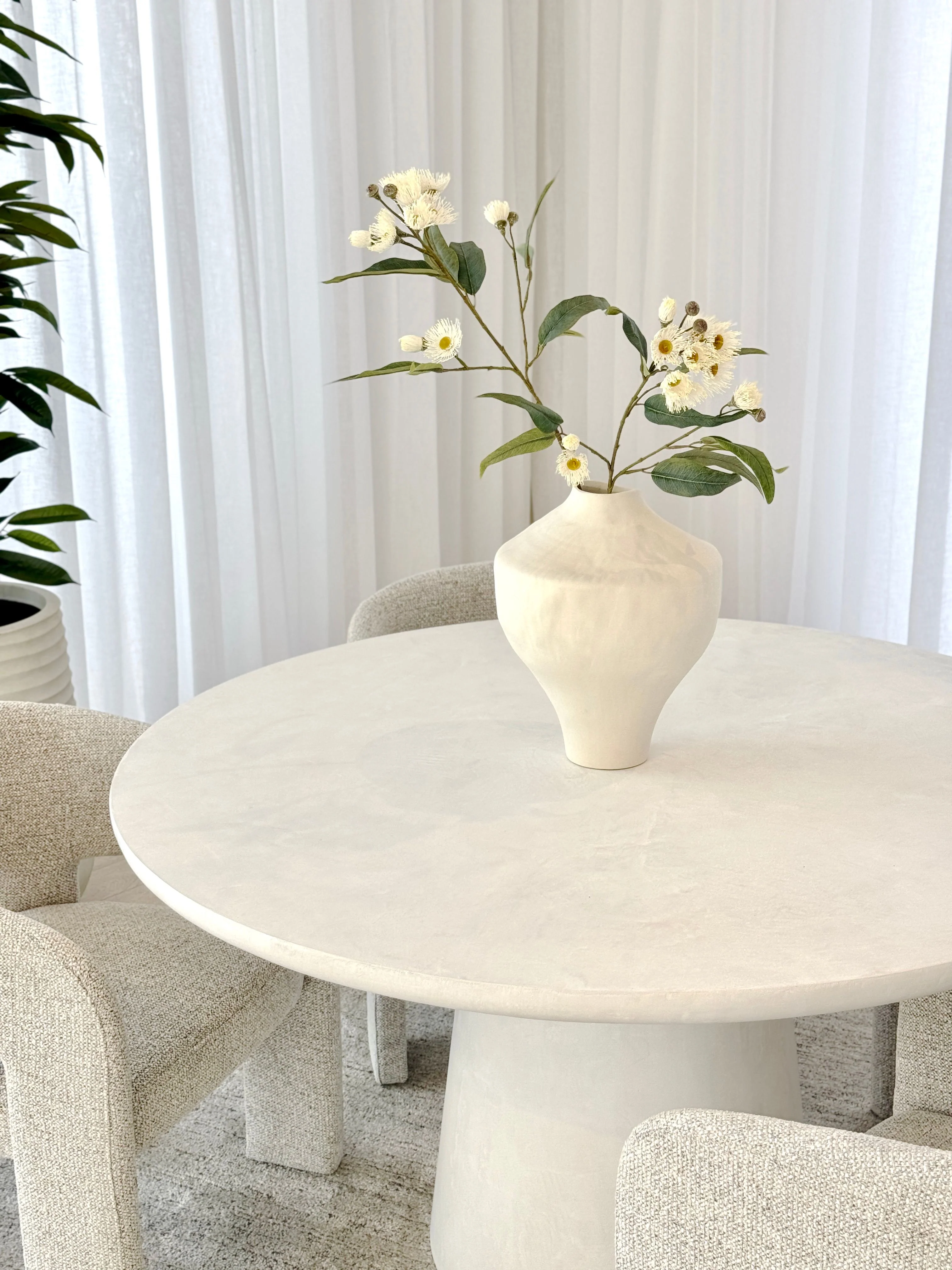 Juni 1400 Dining Table - White - Image 5