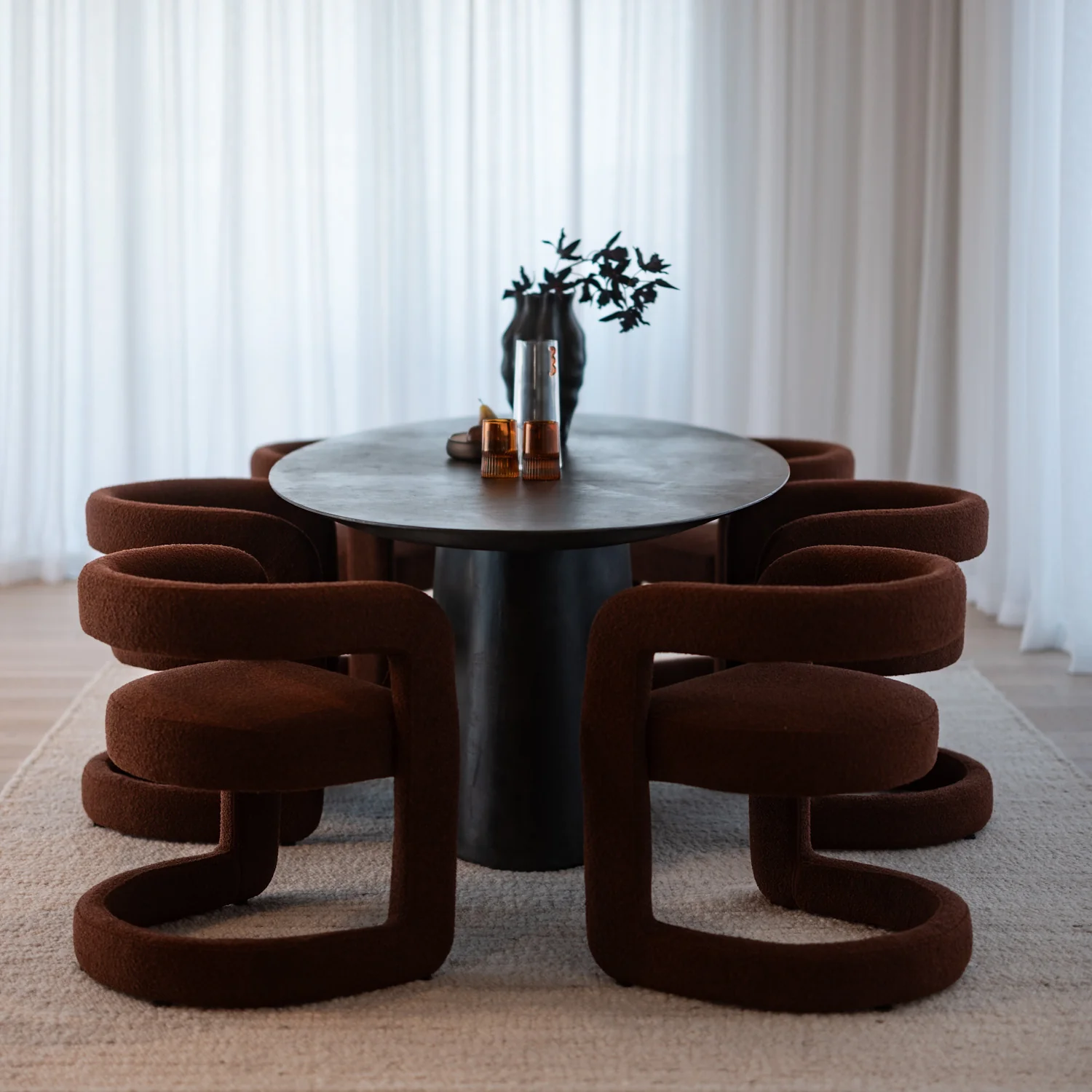 Juni 2400 Dining Table - Black - Image 5
