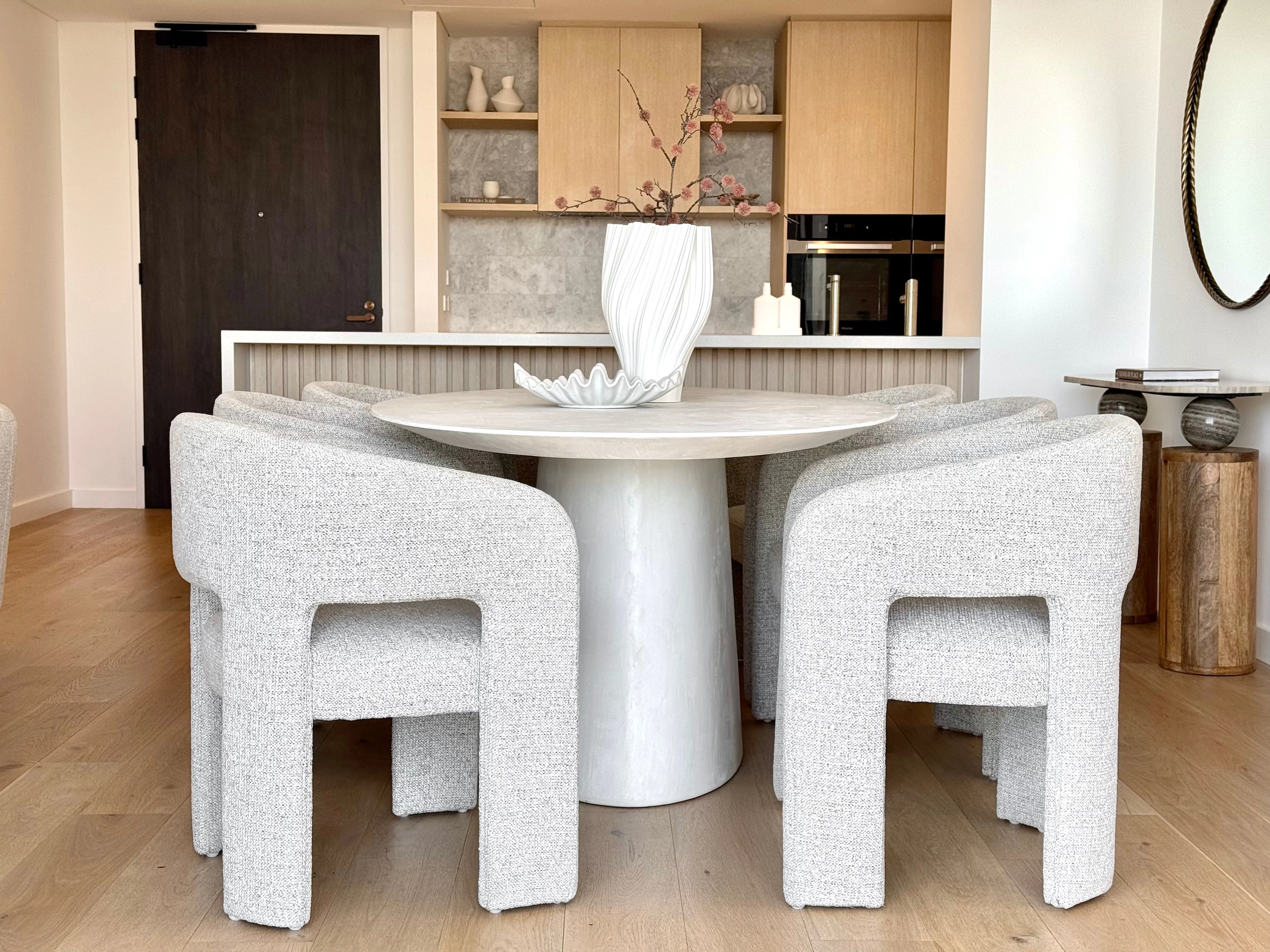 Juni 2400 Dining Table - White - Image 5