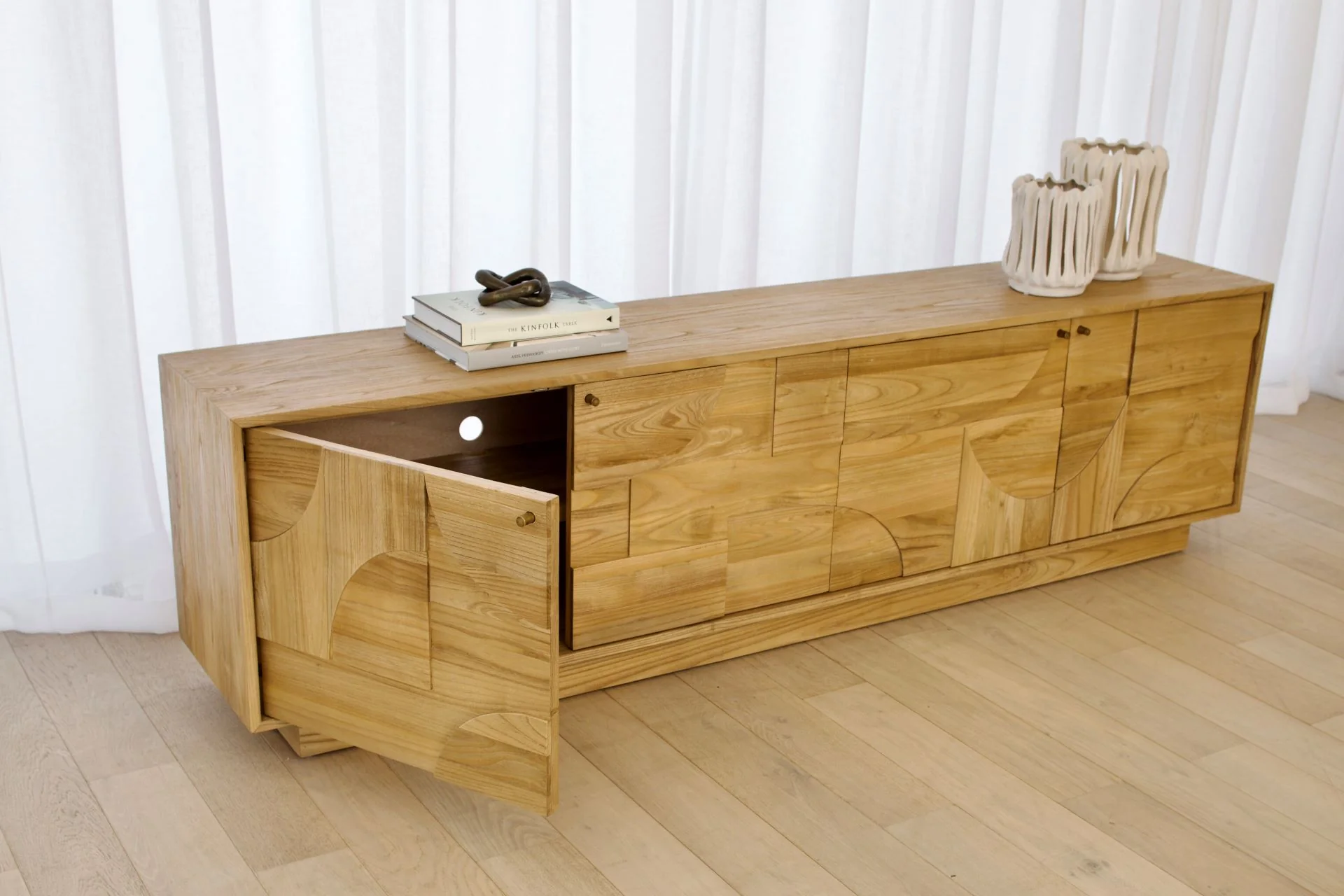 Juniper 4 Door Entertainment Unit - Image 6