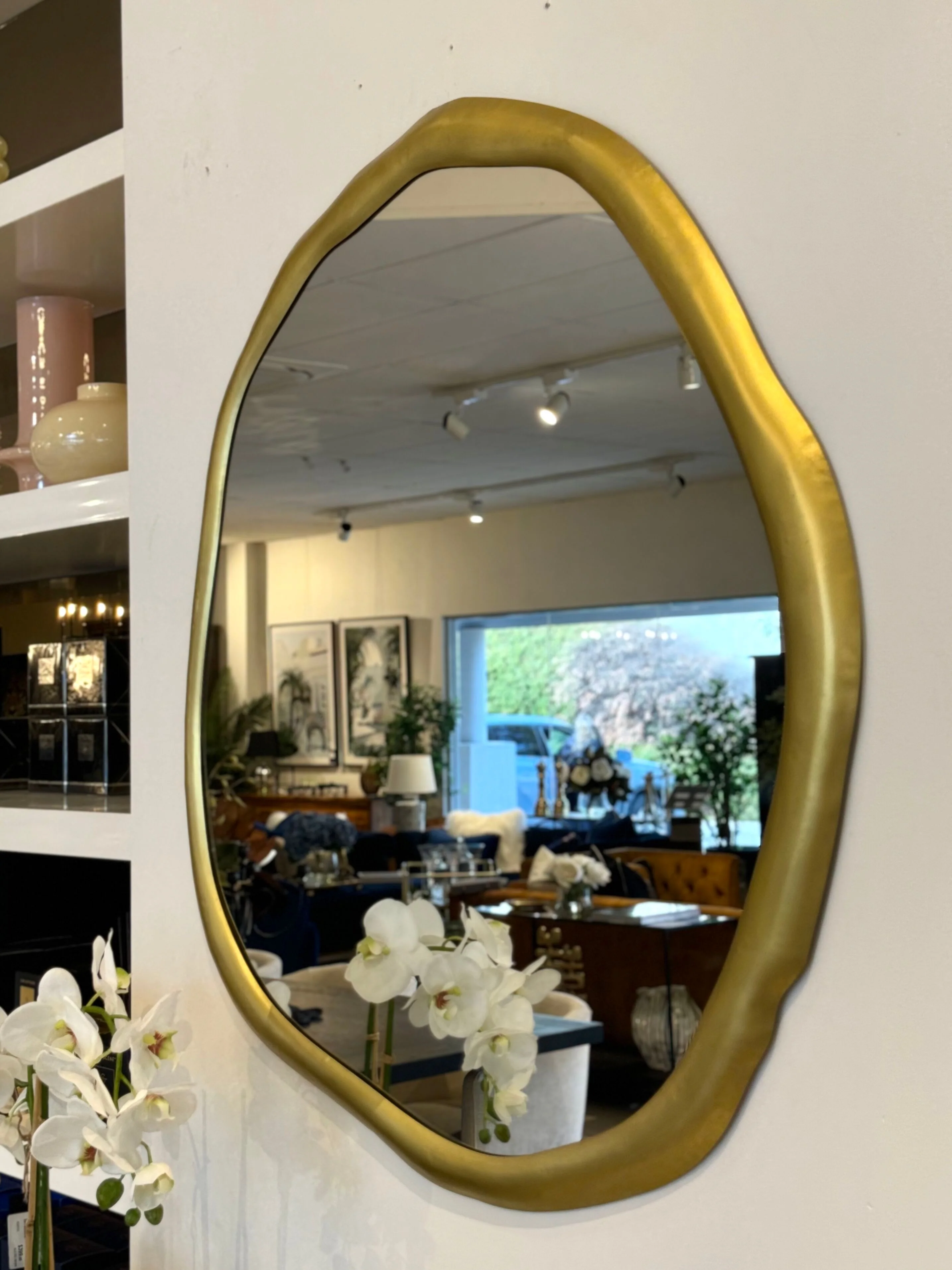 Oura Mirror - Image 2