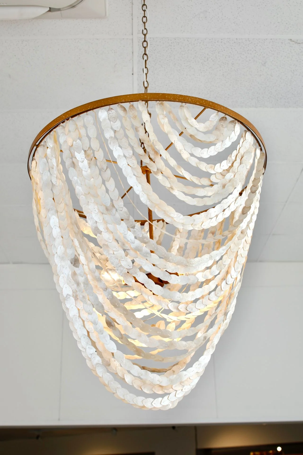 Pearl Oval Chandelier - Image 9
