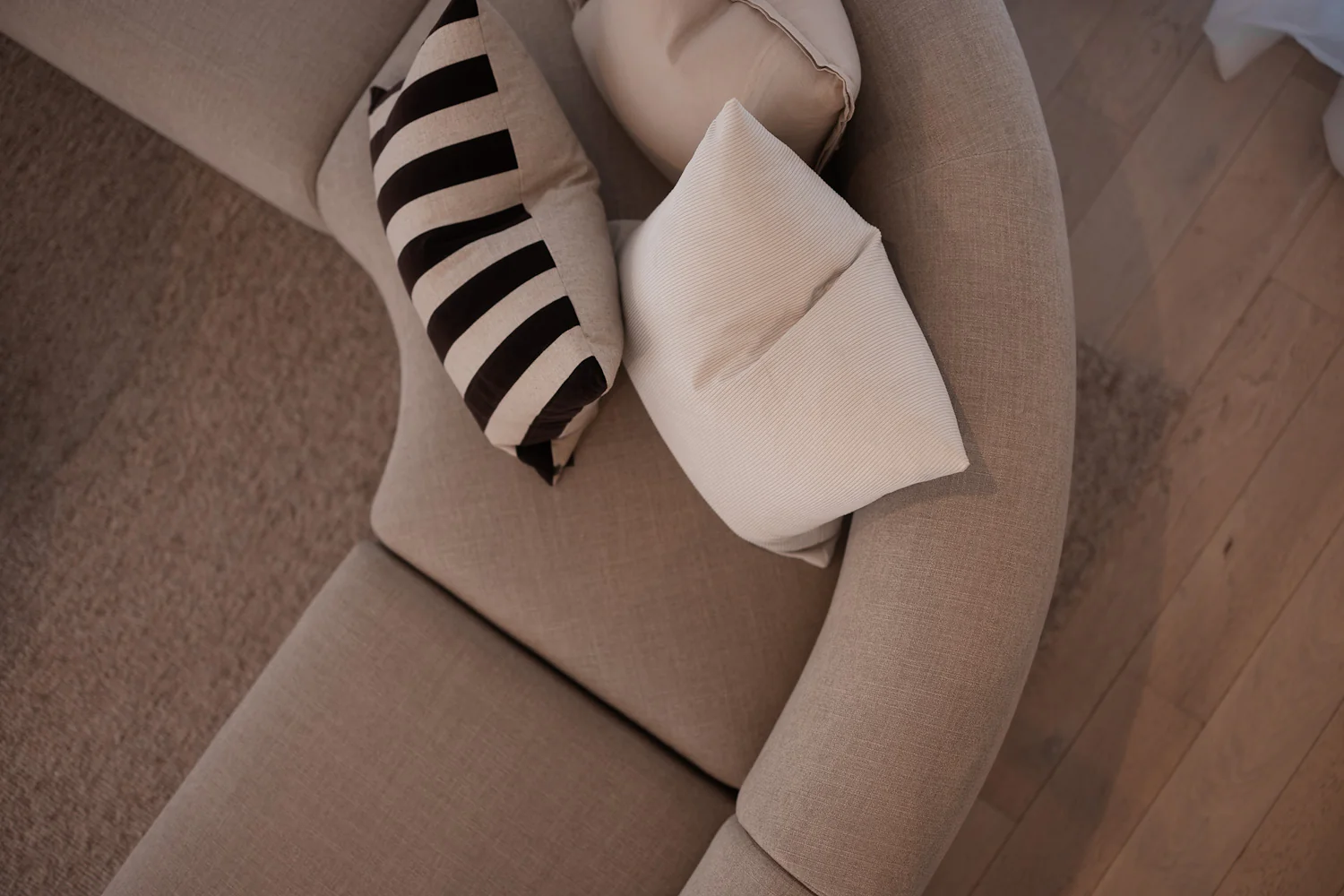 Sade Modular Lounge - Preston Cobblestone - Image 5