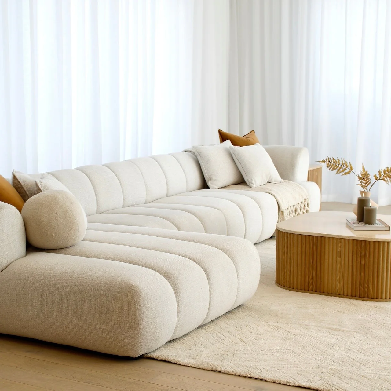 Savannah 4 Seater with Chaise - Vanilla - Image 5
