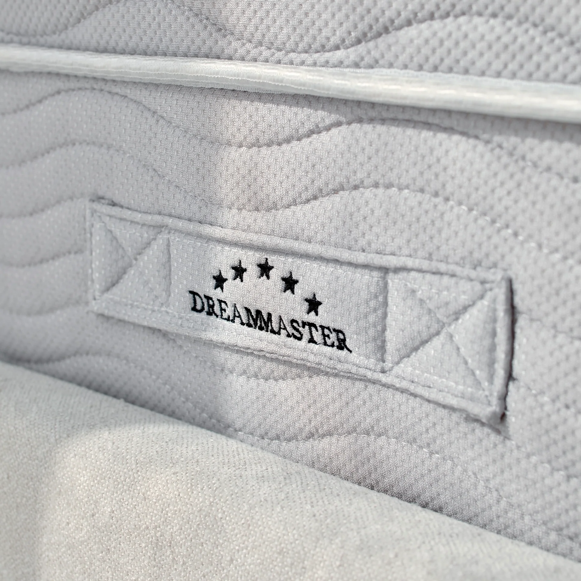 Shangri LA Mattress - Dual Spring & Cooling Gel - Image 11