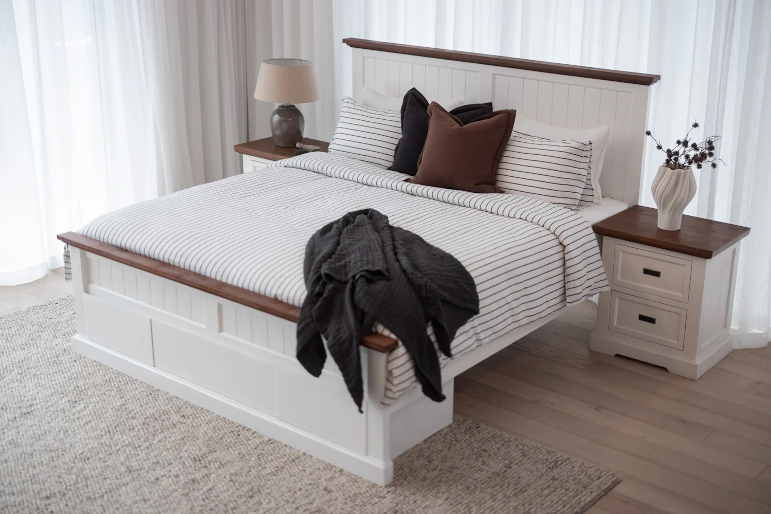 Surrey Bedside - Image 5
