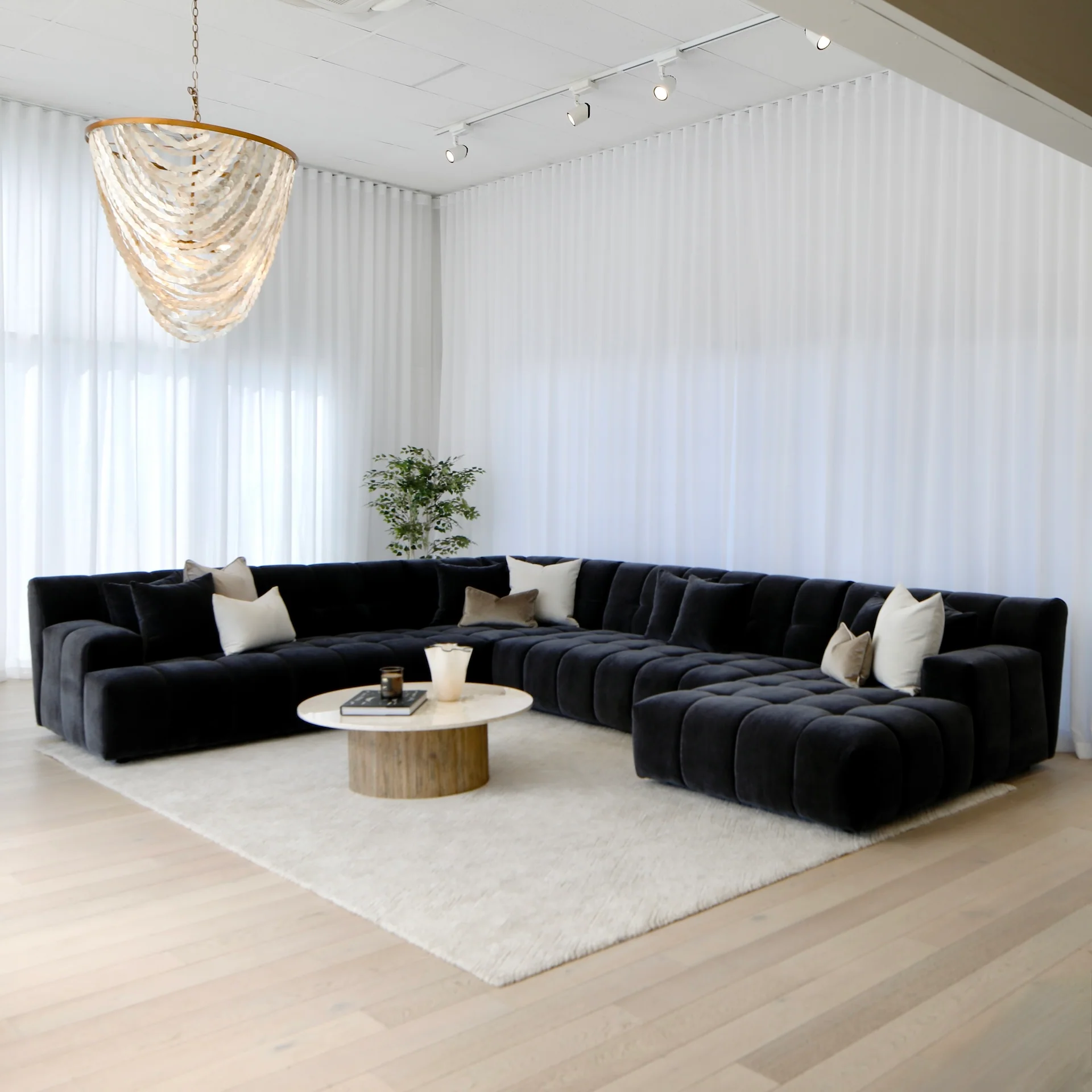 Valletta Corner Modular with Chaise - Mystique Caviar