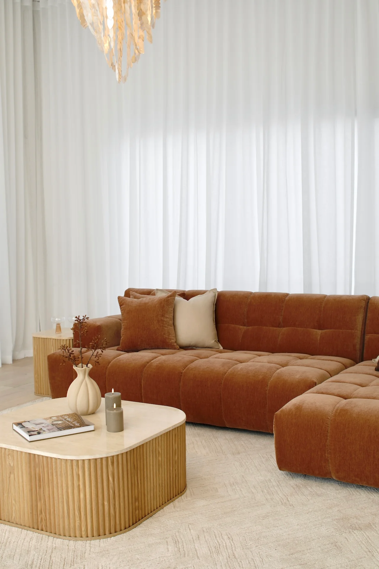 Valletta 3.5 Seater with Chaise - Mystique Biscoff - Image 4